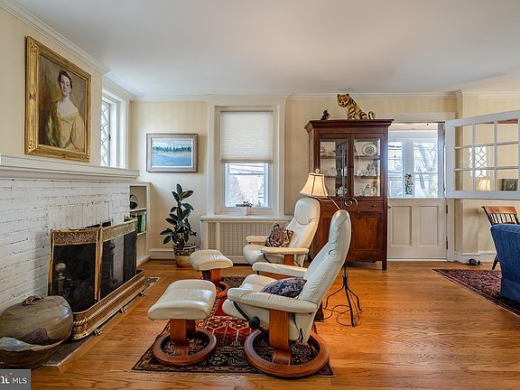 5th image of 110 W Circular Ave Floor 1