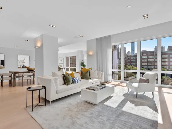 80 Riverside Boulevard image 1 of 5