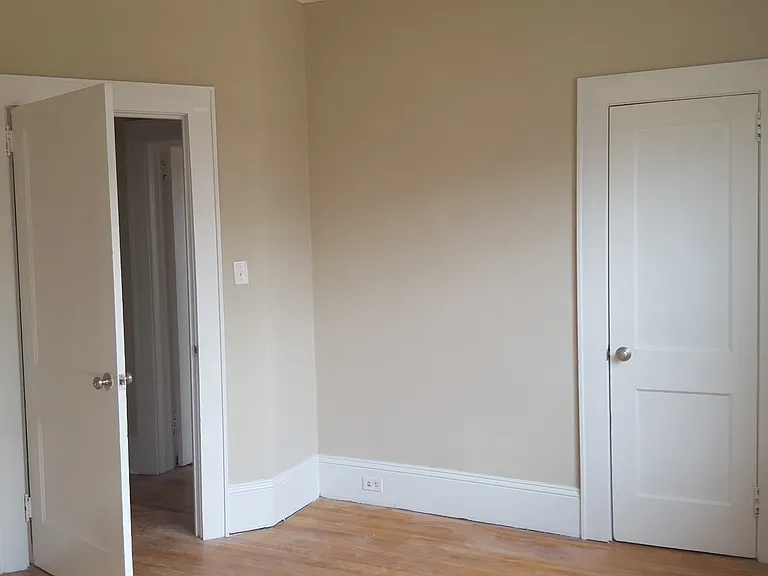 900 Walnut Ave — Photo 10