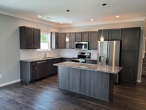 3rd image of 26 Degas Ln