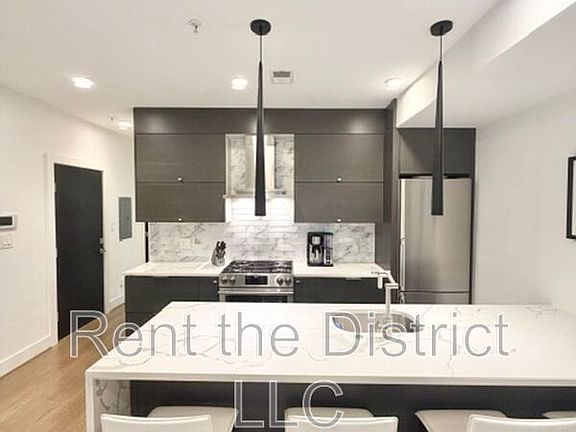 4th image of 2615 University Pl NW Unit 3