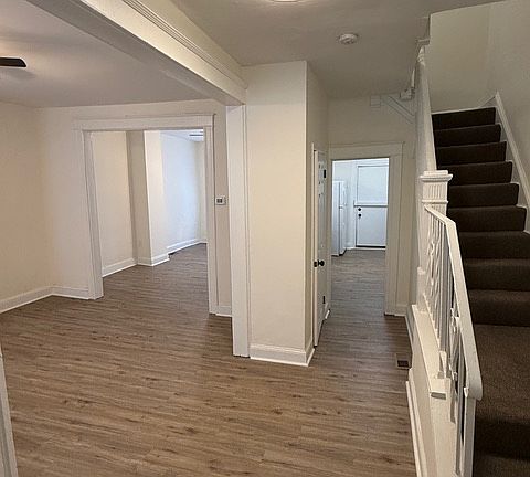 4th image of 2614 Oswego Ave