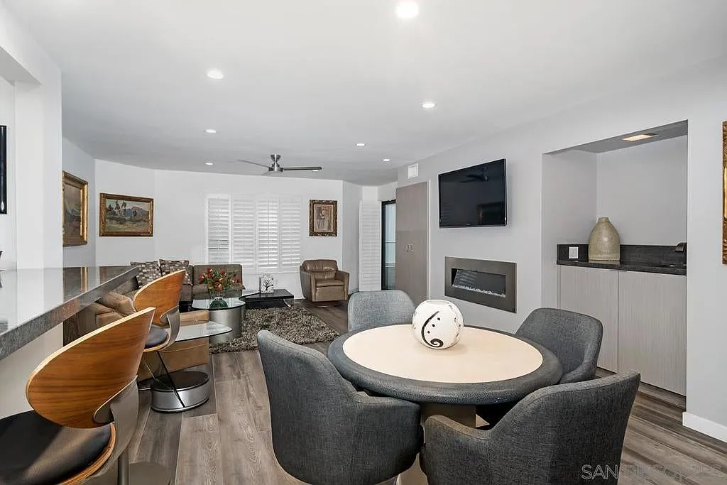 2 bed, 1400 sqft, $8,000 — Photo 4