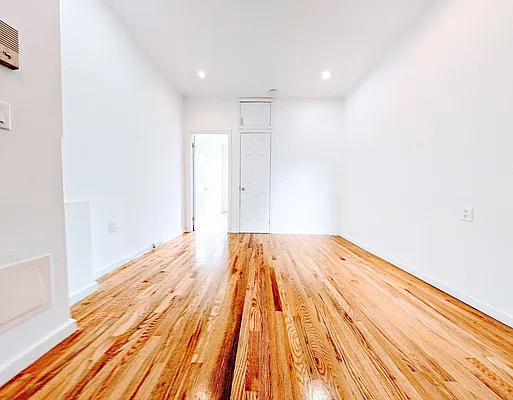 Rented by Union Square Property Management | media 9