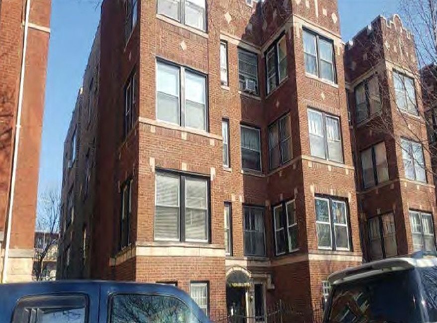 2nd image of 2326 E 70th Pl Unit 1W