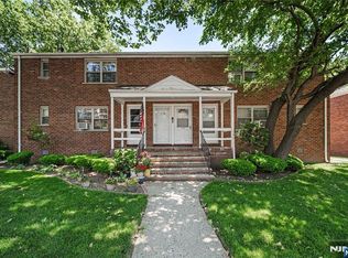 1244 Inwood Ter #B, Fort Lee, NJ 07024