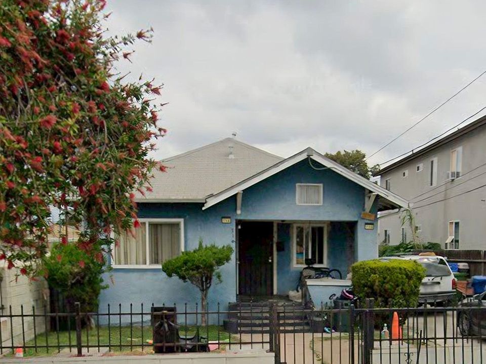 1st image of 719 W 55th Street
