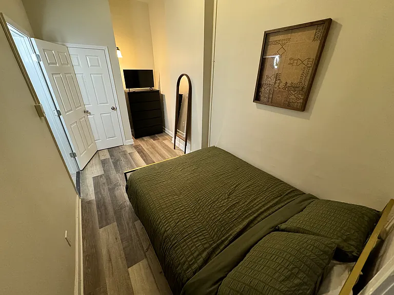 2146 N Halsted St #3R — Photo 8