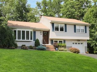 10 Clearview Rd, New City, NY 10956