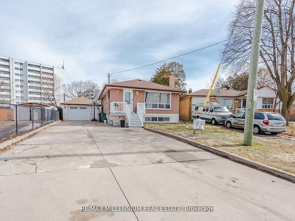 1st image of 13 Cumberland Dr