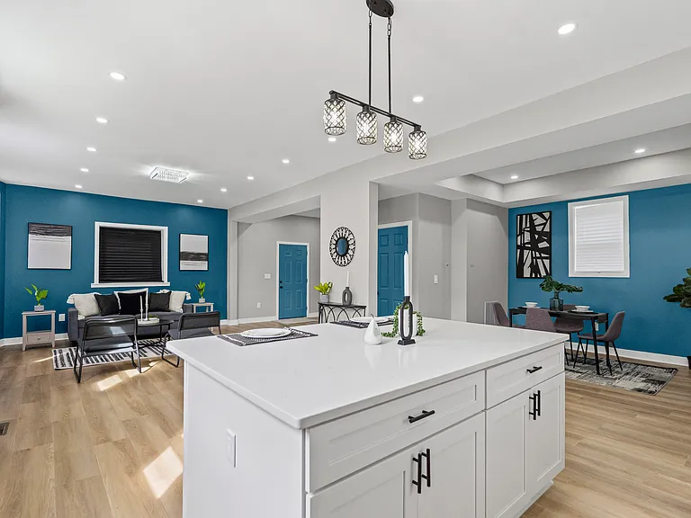 4029 Fairview Ave — Photo 4