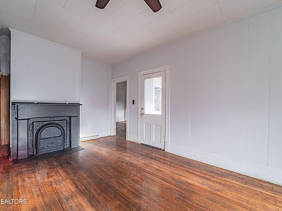 5th image of 306 Carter Ave