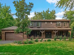 28W210 Hillview Ave, West Chicago, IL 60185