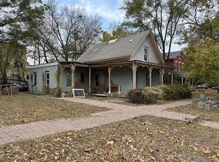 1007 Rhode Island St, Lawrence, KS 66044