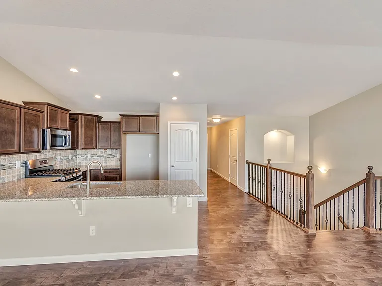 4275 Hessite Loop — Photo 8