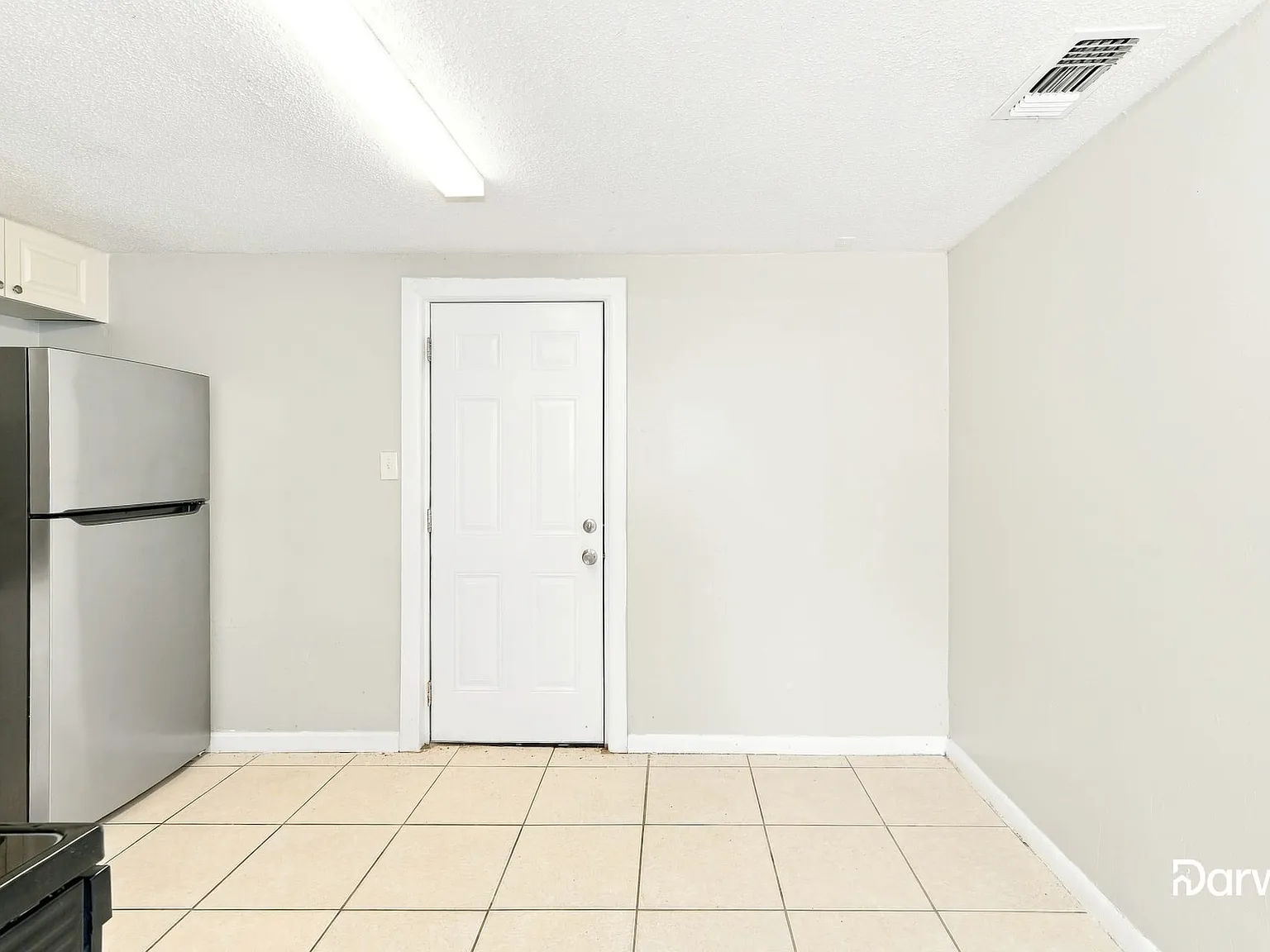 3 bed, 2.5 bath, 1725 sqft, $1,865 — Photo 4