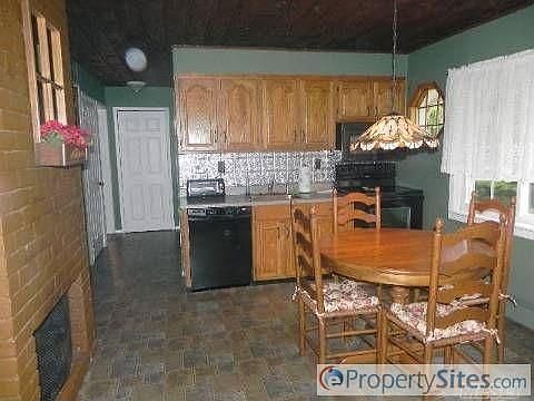 3rd image of 45 Elbow Ln