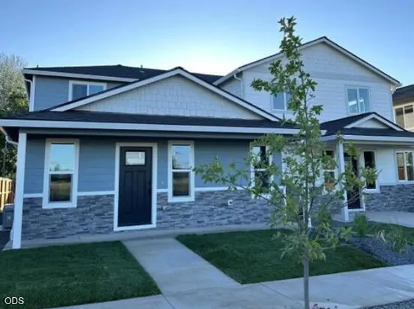 1149 Annalise St, Central Point, OR 97502