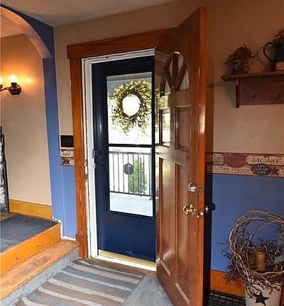 4th image of 212 E Metzger Ave