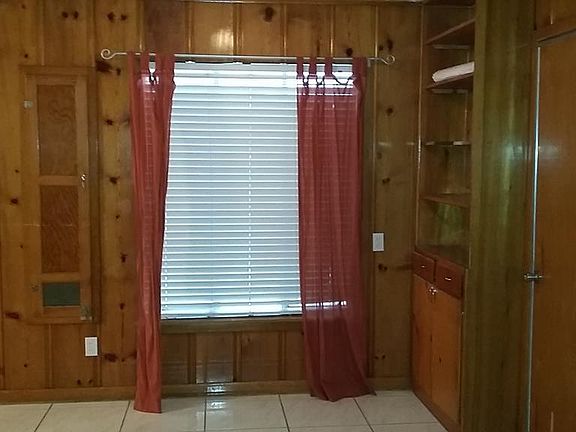 4th image of 1414 Cardinal Dr