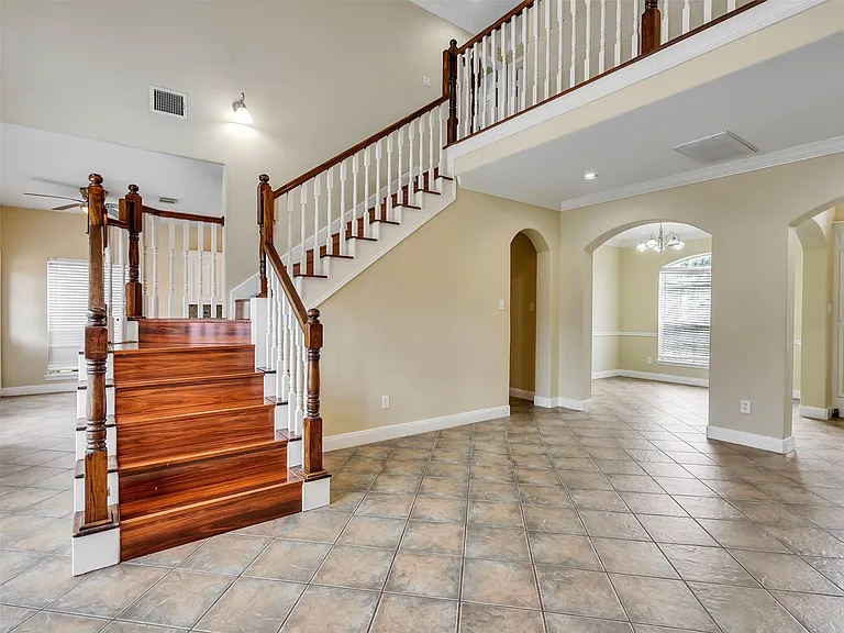 4409 Juan Carlos Ct — Photo 8
