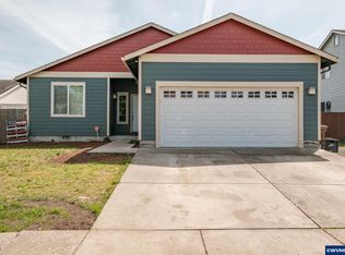 1026 Charlie Ave, Lebanon, OR 97355