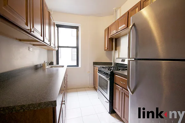 Rented by Link NY Realty | media 20