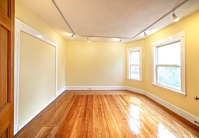 21 Lovell St #1 — Photo 6