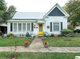 300 S Rio Grande St, Granger, TX 76530