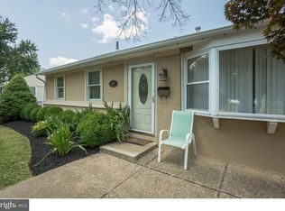 903 Stephen Ave, Croydon, PA 19021