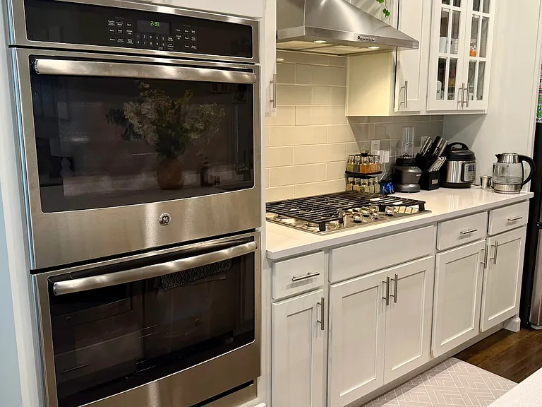 Conventional Oven - First Floor