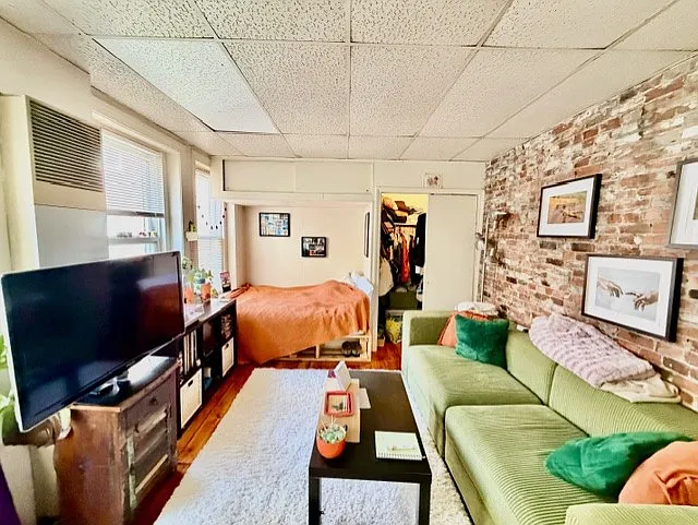 Studio, 9999 sqft, $2,100 — Photo 2