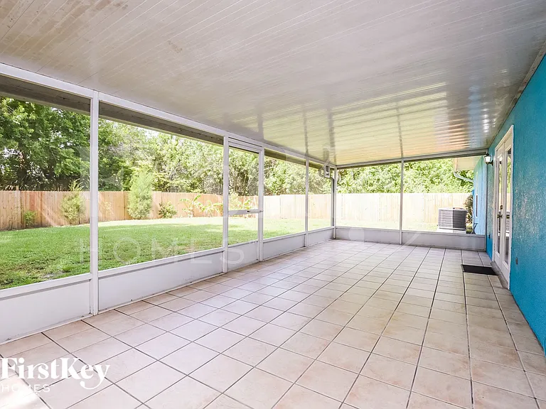 6363 Brack St — Photo 7