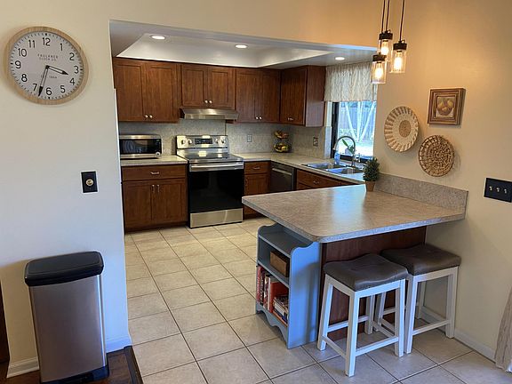 3rd image of 4097 Catalpha Avenue