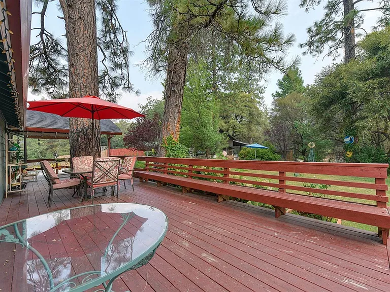1155 Swanson Ln — Photo 39