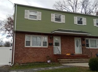 127 Duclos Ln, Edison, NJ