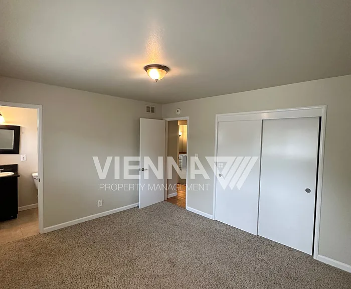 5280 5th St — Photo 19