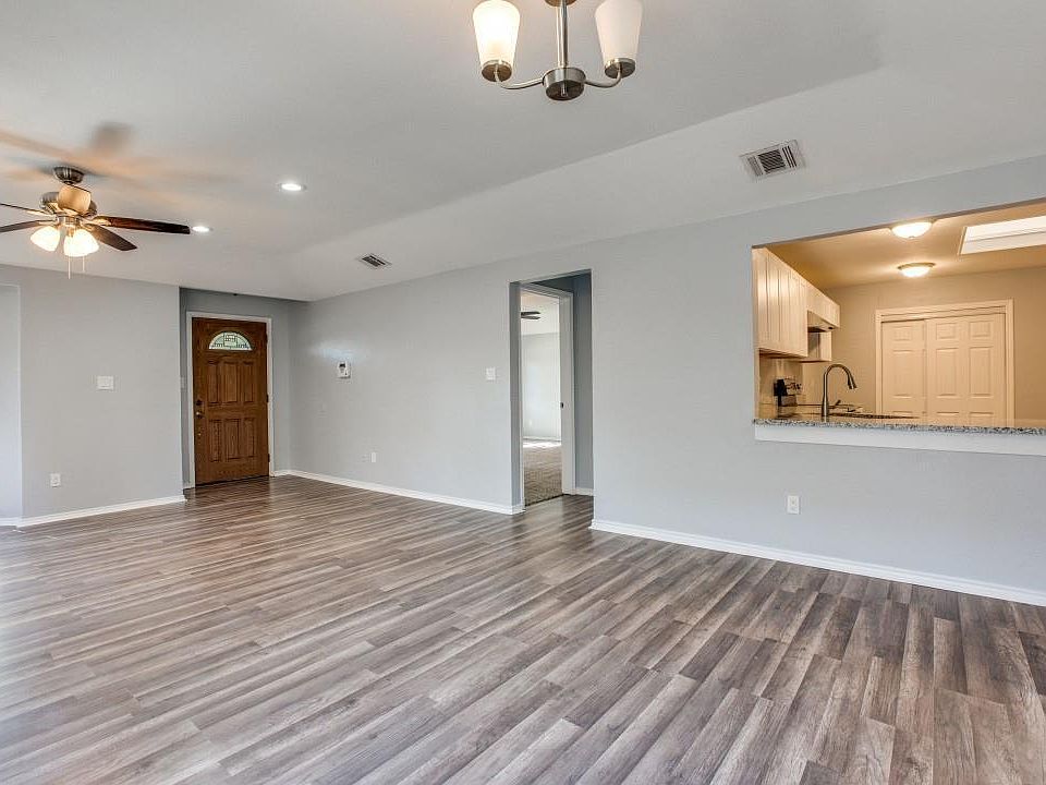 1st image of 2721 Hickory Bend Dr