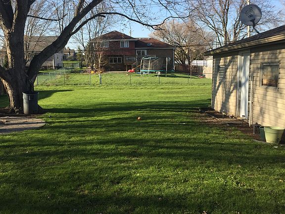 3rd image of 9220 Pleasant Ave