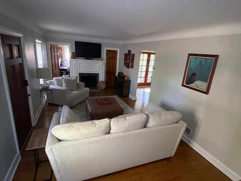 2150 Joy Rd — Photo 10
