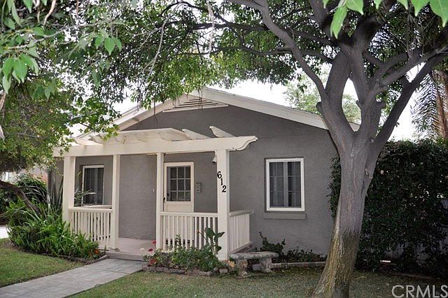 1st image of 612 E Cypress Cir