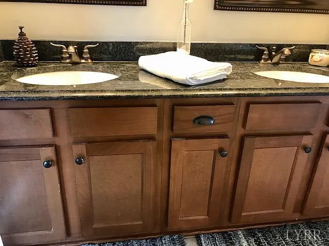 304 Hunterdale Dr — Photo 29
