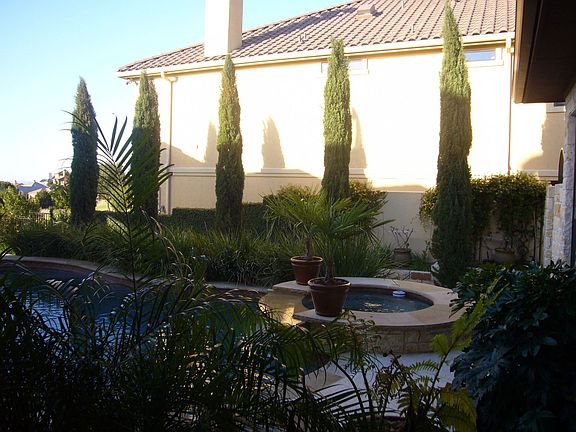 5th image of 208 Golden Bear Dr