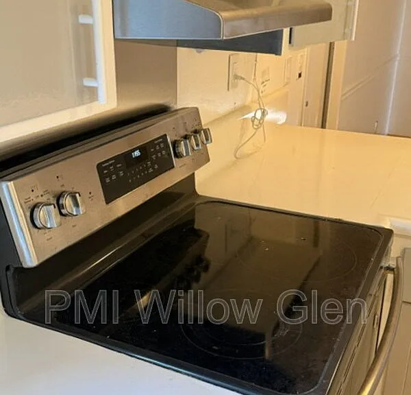 140 Belwood Ct — Photo 24