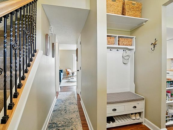 5th image of 3450 Amberway Ct