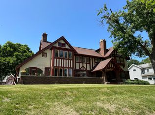 611 W High St #A, Peoria, IL 61606