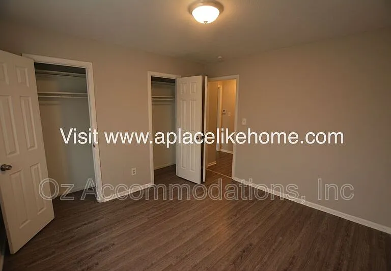 3607 W 47th St — Photo 10