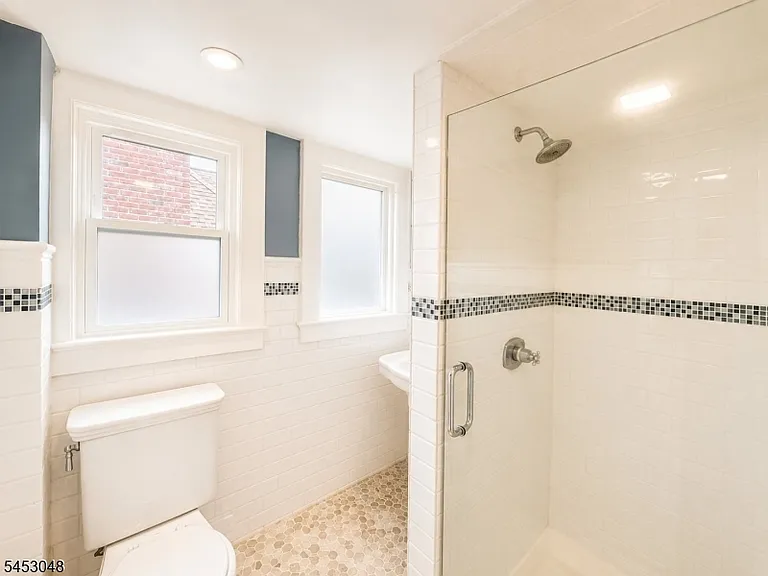 2 Cloverhill Pl #1 — Photo 30