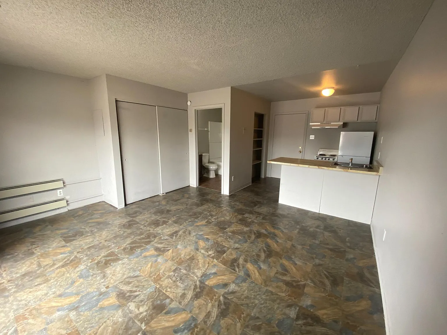 Studio, 341 sqft, $695 — Photo 4