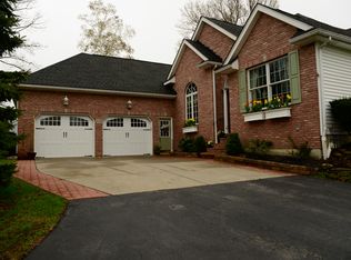 101 Pearl Ter, Elma, NY 14059